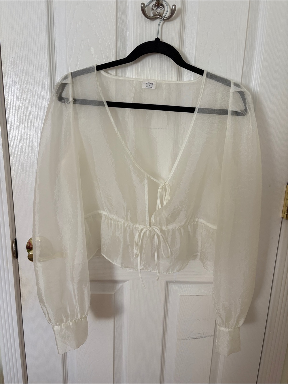 Wilfred Sheer Ivory Tie-Front Puff Sleeve Top
